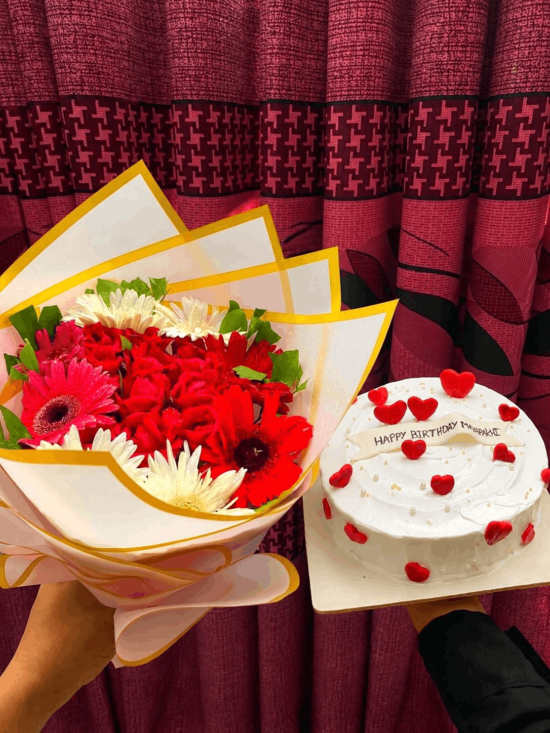 Cake with flowers